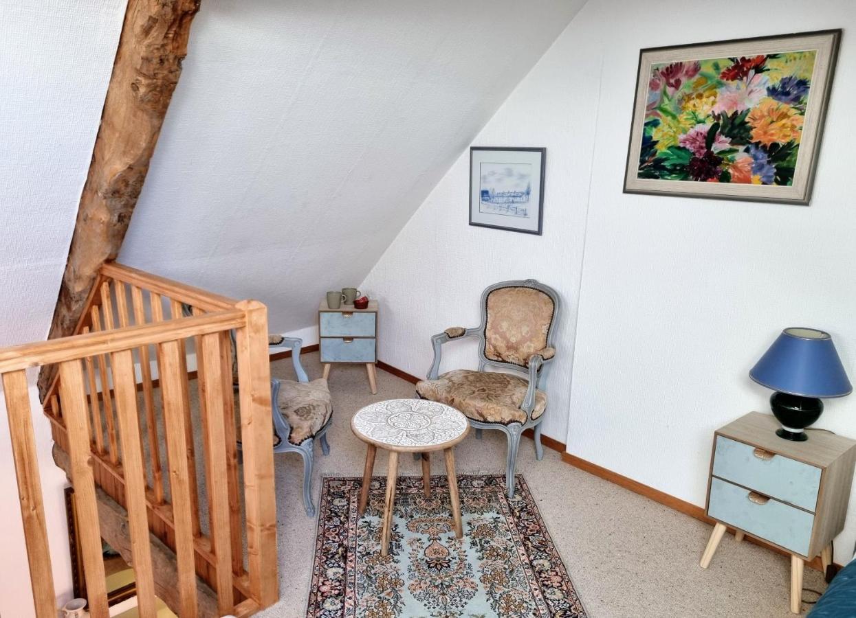 Bed and Breakfast Les Berges De La Planchette Yvignac-la-Tour Pokój zdjęcie